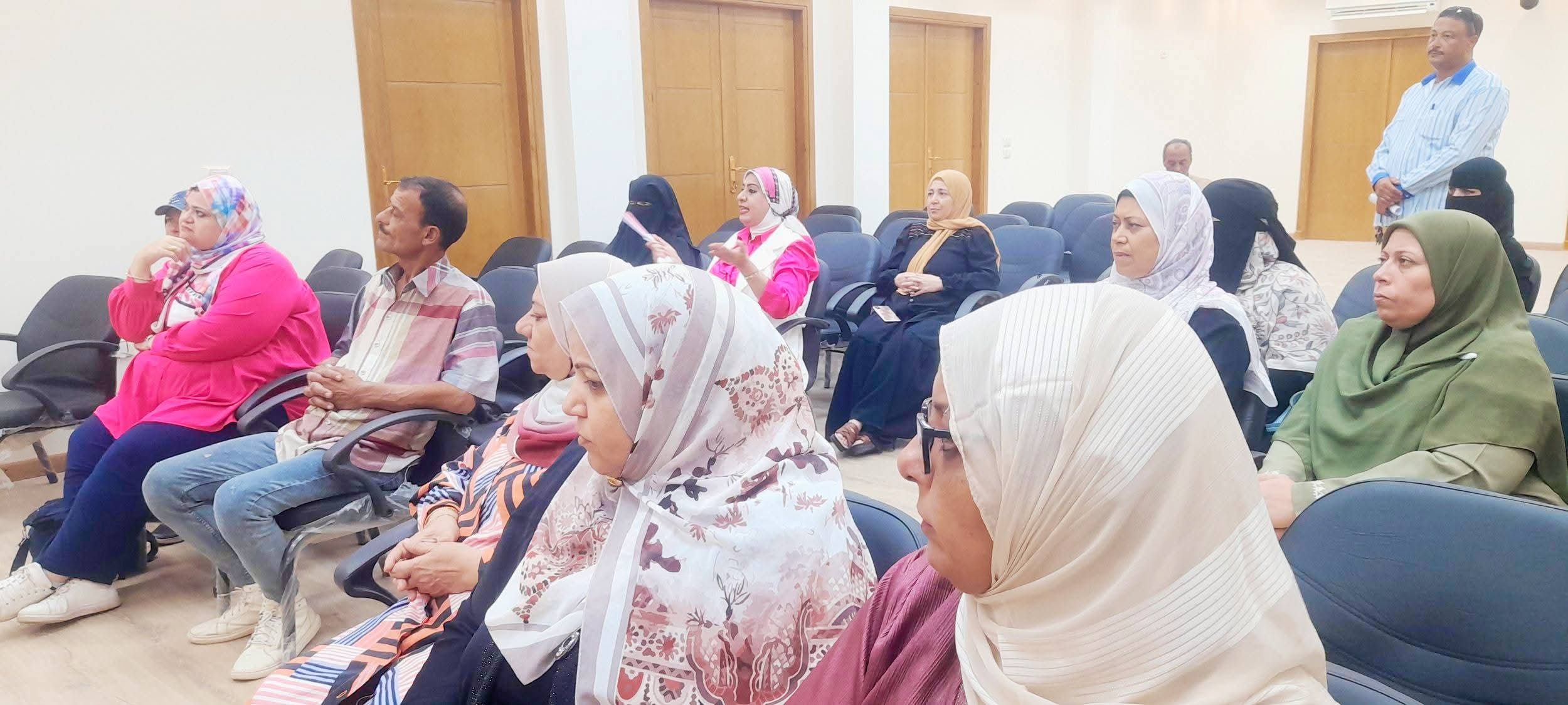 جانب من الحضور (1)