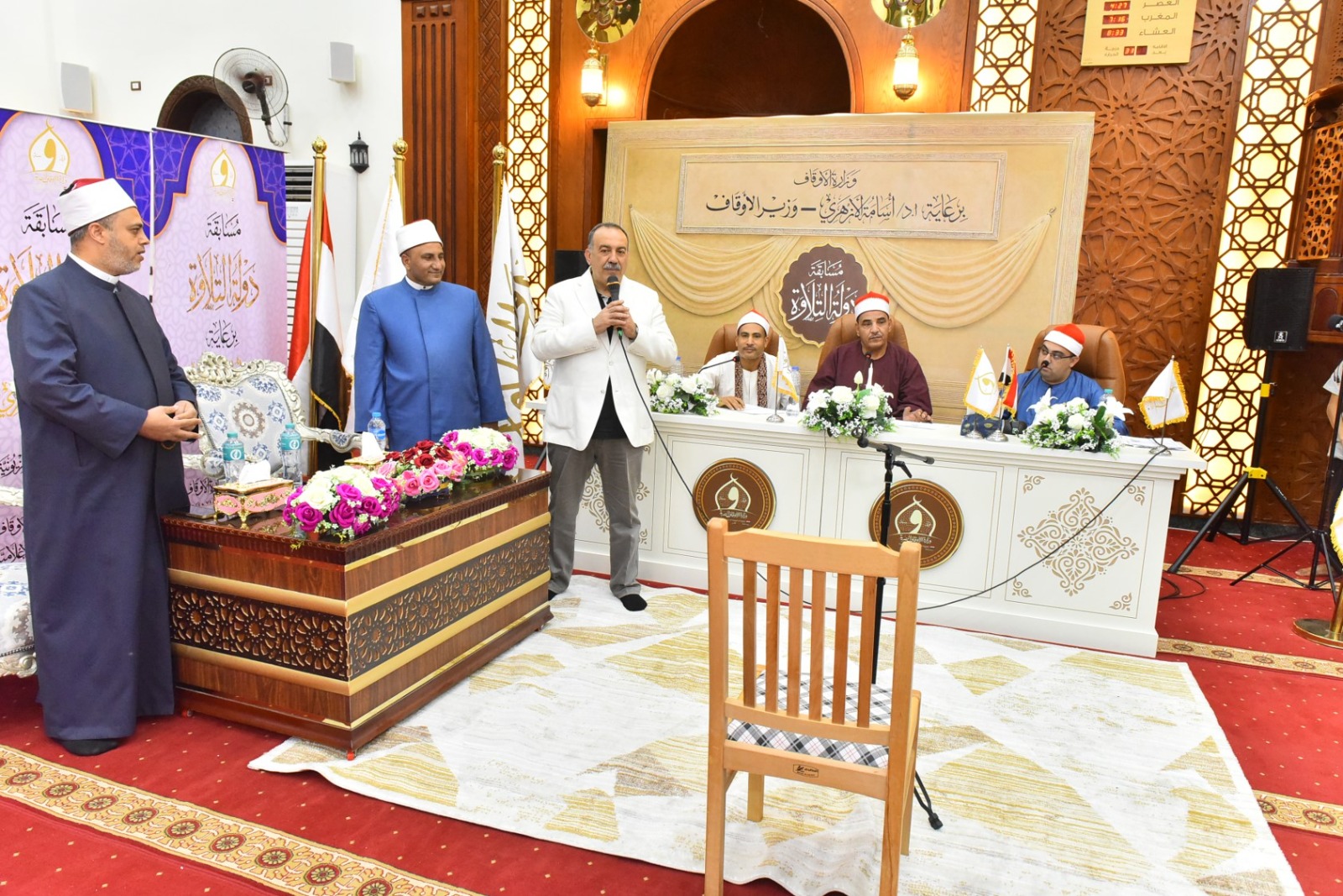محافظ أسيوط يشهد ختام تصفيات مسابقة دولة التلاوة bمسجد البقلى (3)