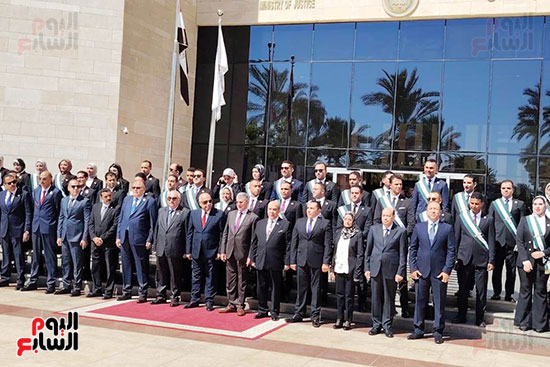 صورة-تذكارية-لأعضاء-الهيئة-الجدد