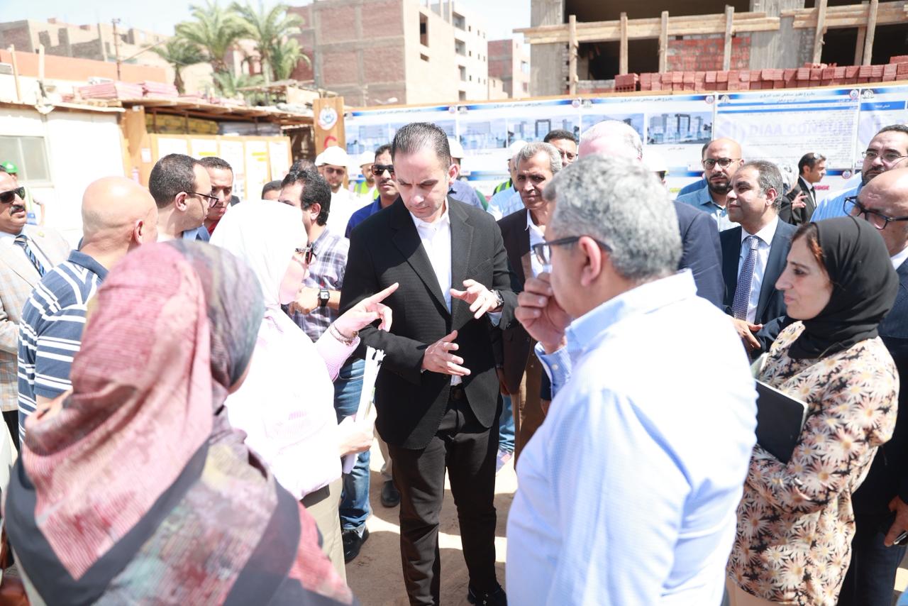 جولة نائب وزير الصحة في أسيوط جولة نائب وزير الصحة في أسيوط