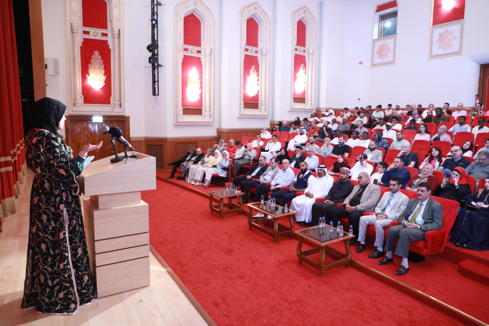 جانب من الأمسية الشعرية فى بيت الشعر