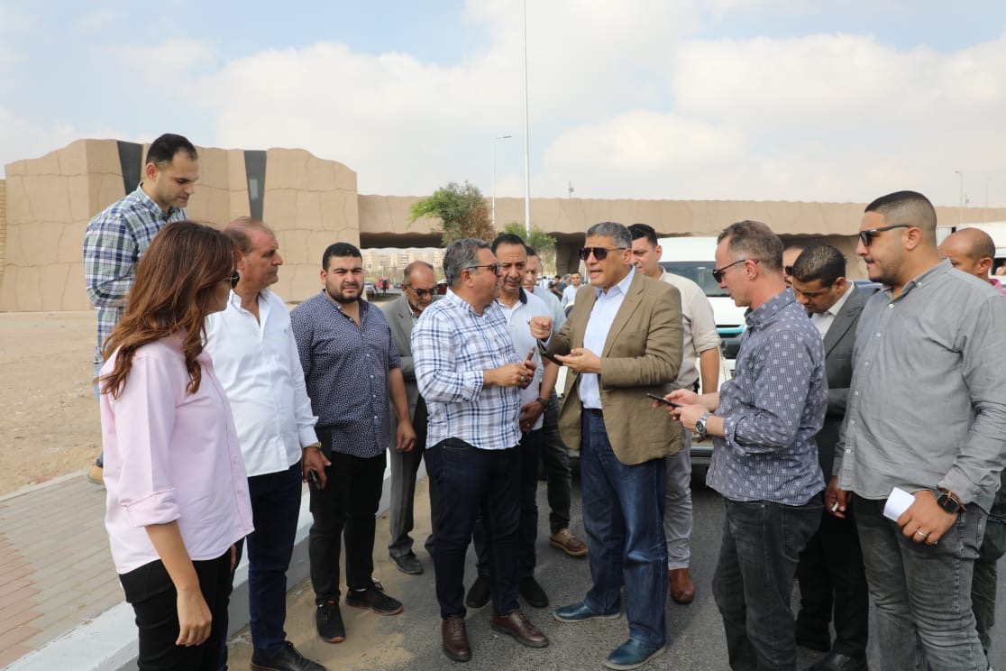 جولة محافظ الجيزة بمحيط المتحف المصري الكبير جولة محافظ الجيزة بمحيط المتحف المصري الكبير