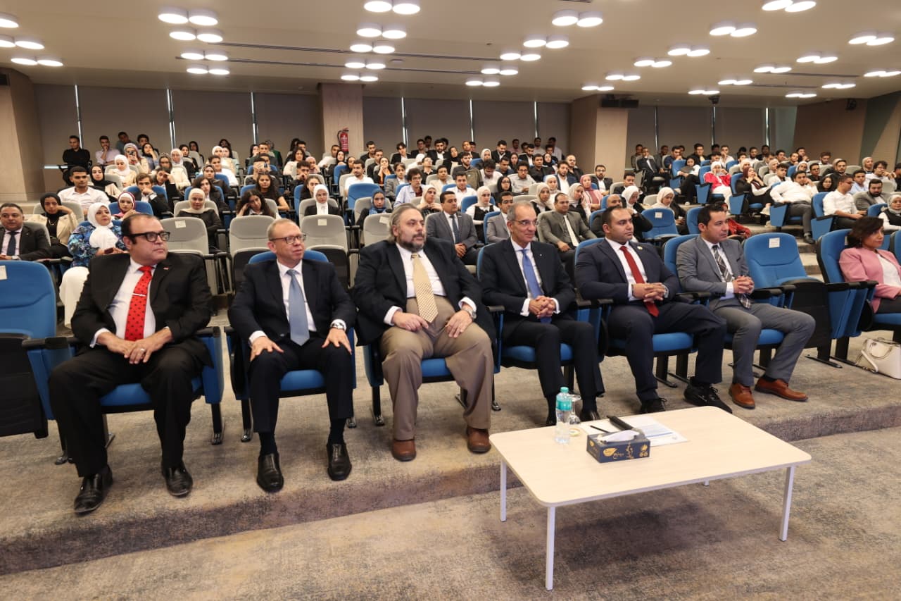 حفل تكريم الخريجين حفل تكريم الخريجين