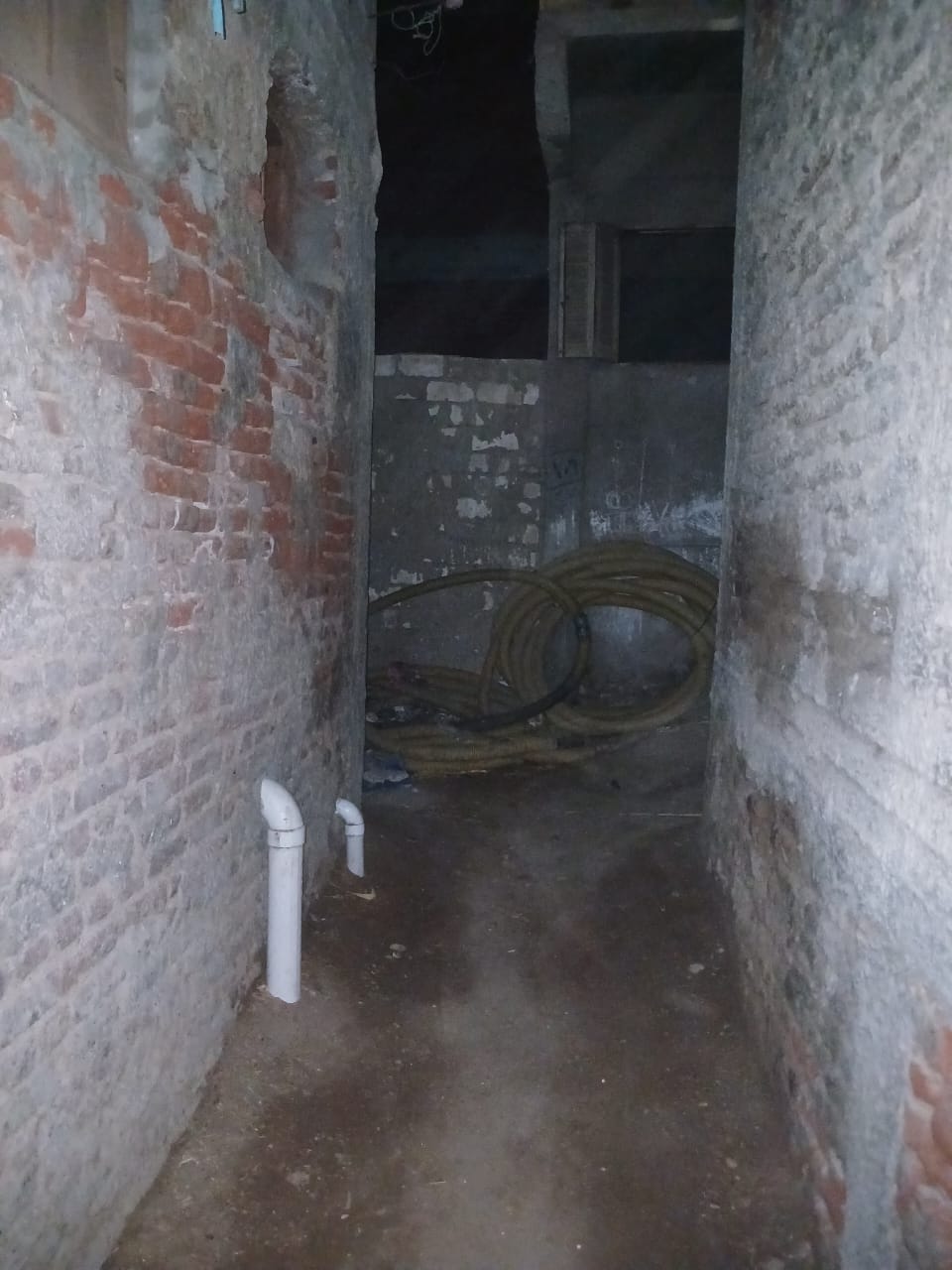 أزمة الصرف الصحى فى قرية دست الأشراف فى محافظة البحيرة