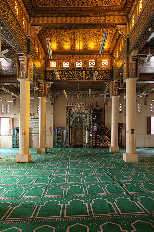 صحن مسجد الأمير محمد