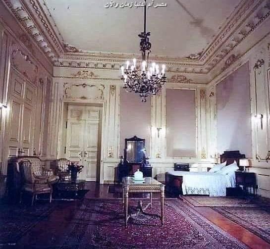 القصر من الداخل