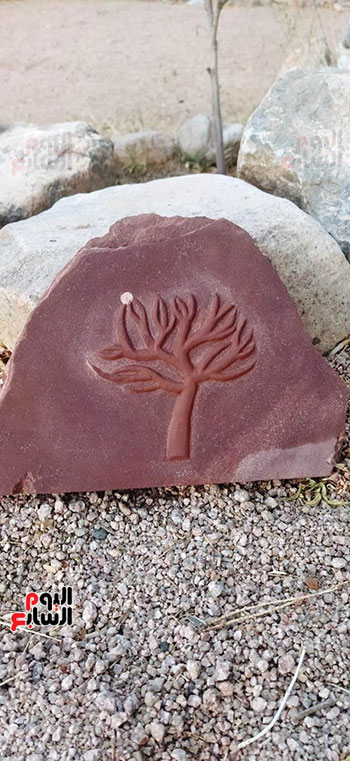 احجار-تحمل-فن