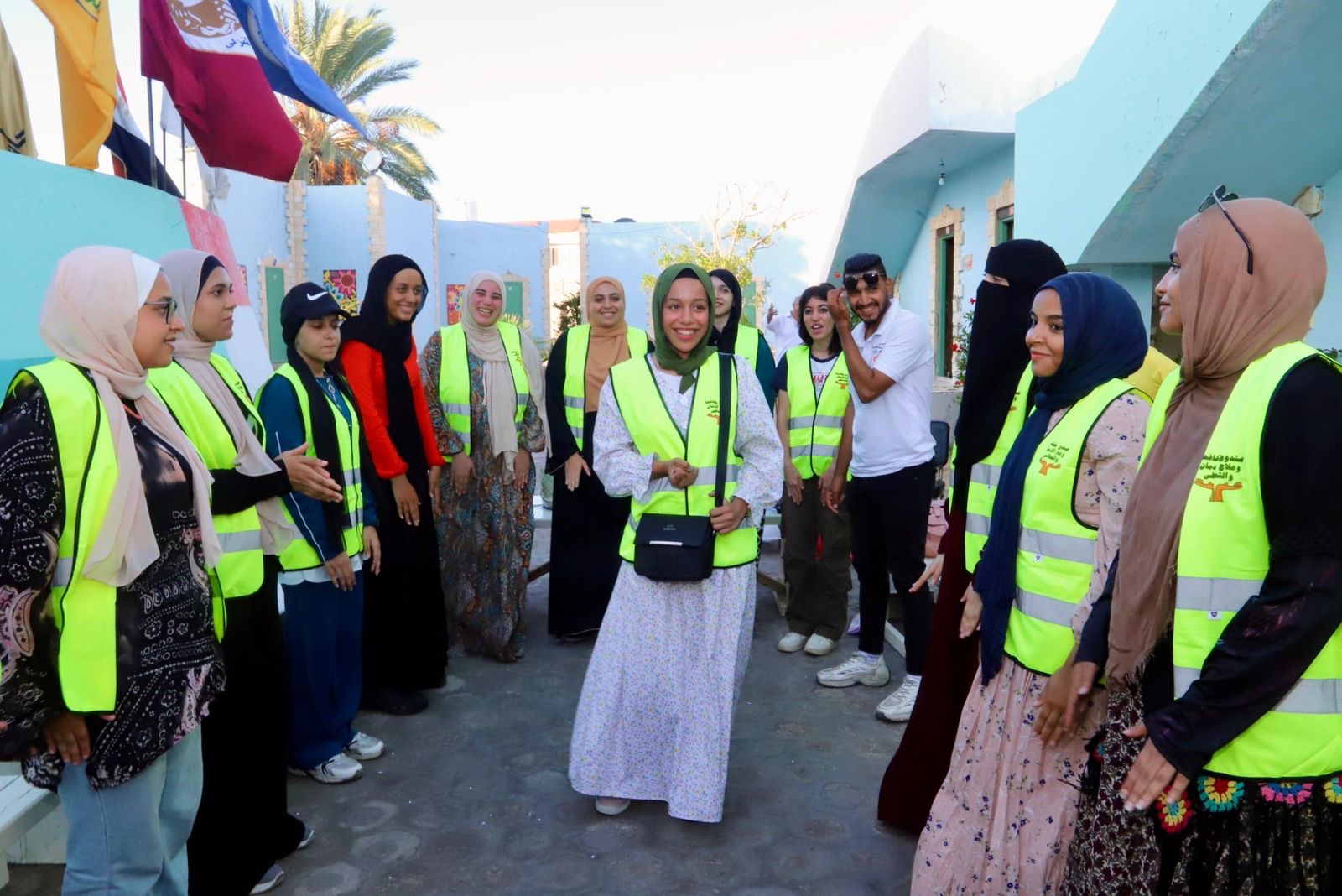 مشاركة المتطوعين الجدد في تنفيذ البرامج الوقائية لرفع الوعى بخطورة تعاطى المخدرات (2)