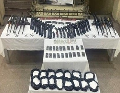 المتهمون والمضبوطات (14)