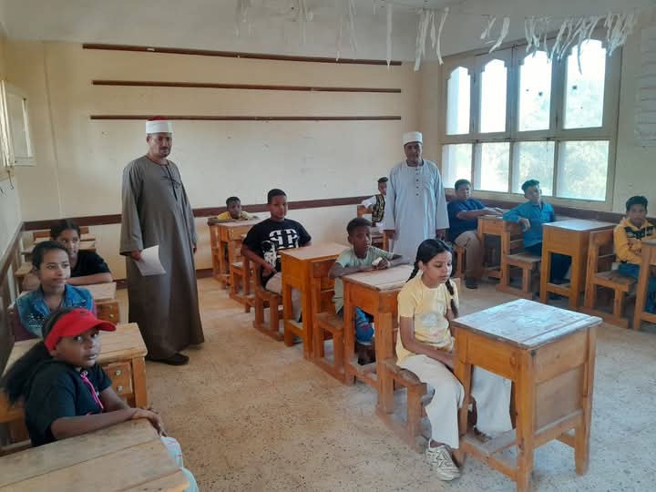 جانب من امتحانات مسابقه القبول بالابتدائيه