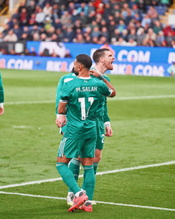 احتفالات لاعبى ليفربول عقب المباراة