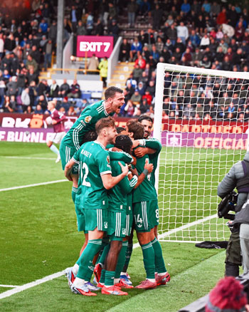 احتفال لاهبى ليفربول