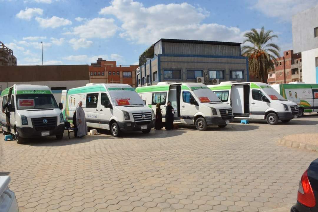 سيارات القوافل المتمركزة بالوحدة سيارات القوافل المتمركزة بالوحدة