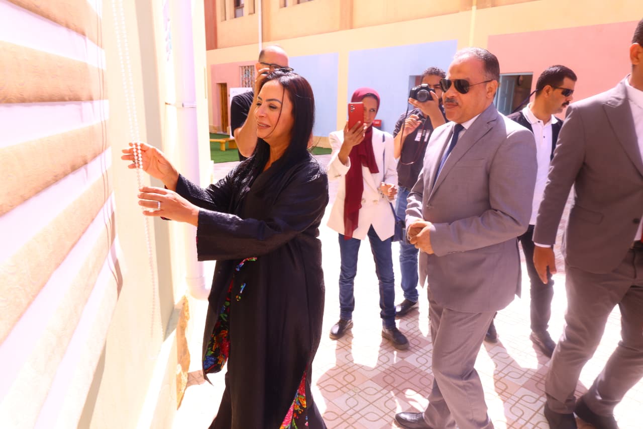 خلال افتتاح  منطقة رياض الأطفال بالعاشر من رمضان