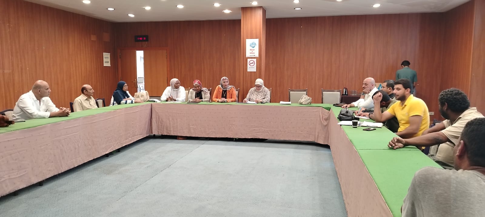 جوانب مختلفة من الندوة (3)