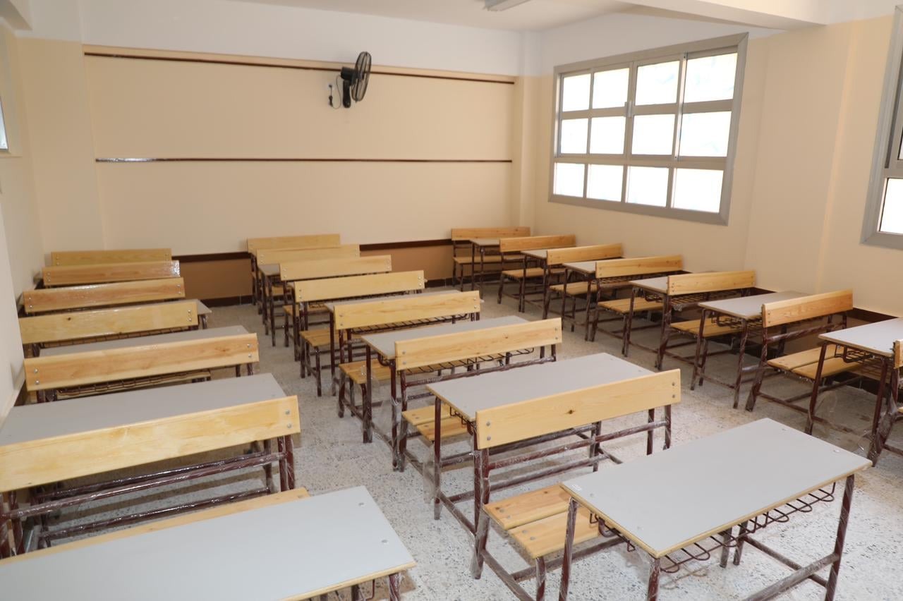 فصل من الداخل فصل من الداخل