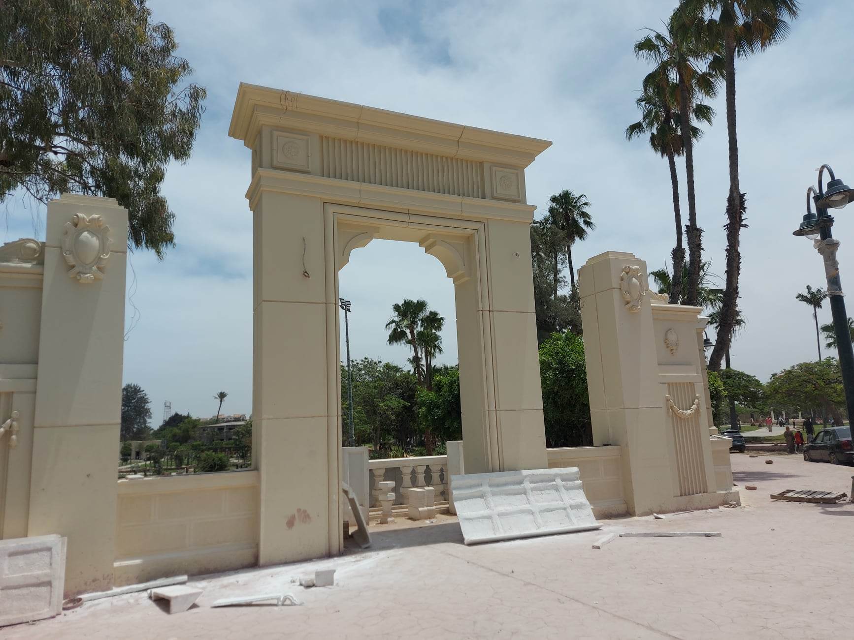 ترميم البوابات و الاسوار