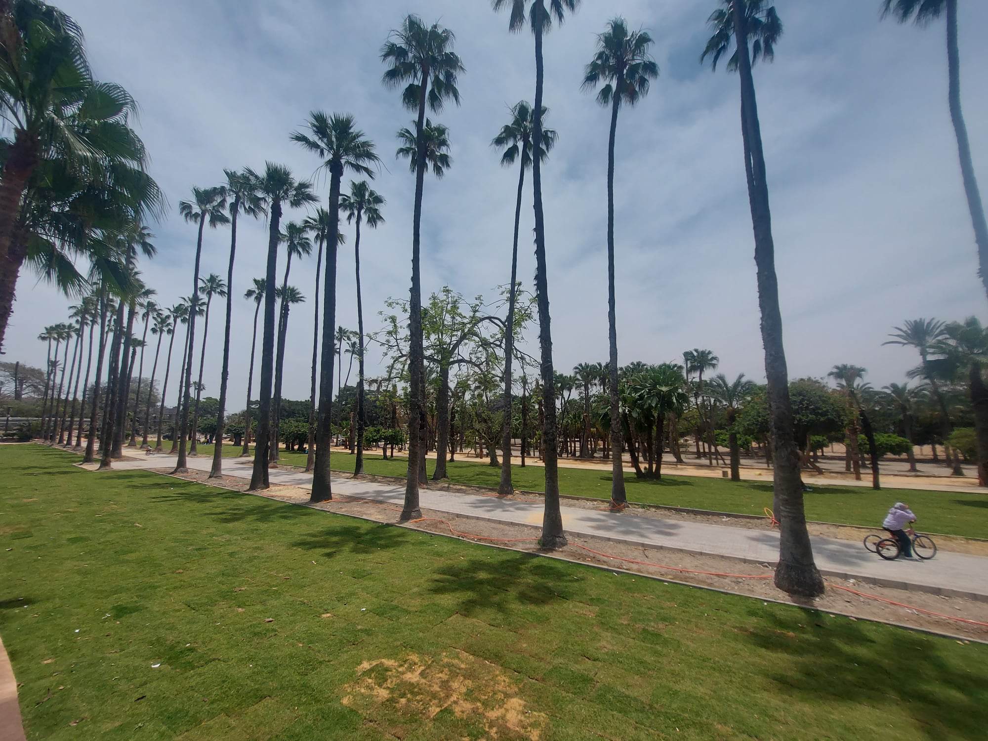 حدائق انطونيادس