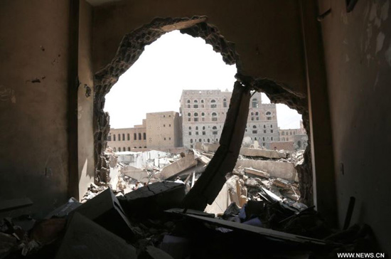 تداعيات الضربات الجوية الإسرائيلية في صنعاء (7)