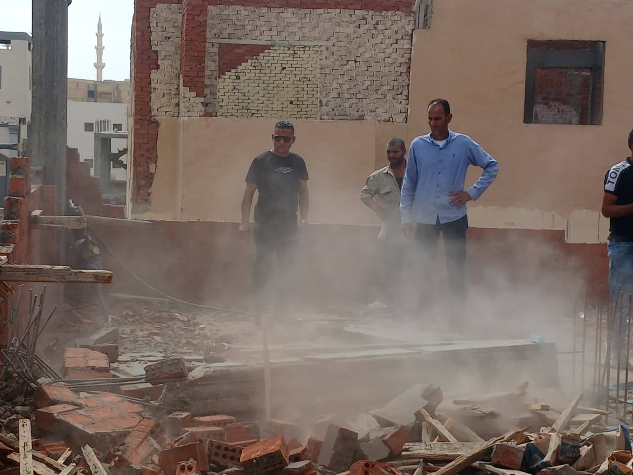 تنفيذ إزالات مخالفات البناء تنفيذ إزالات مخالفات البناء