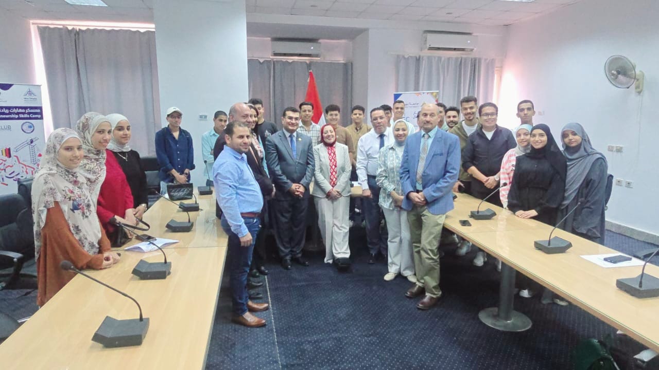 المشاركين بالبرنامج