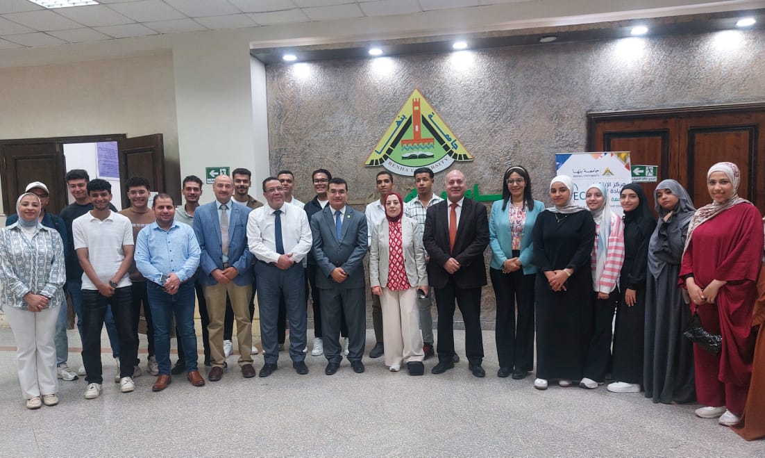 خلال افتتاح البرنامج التدريبي لمشروعات التخرج