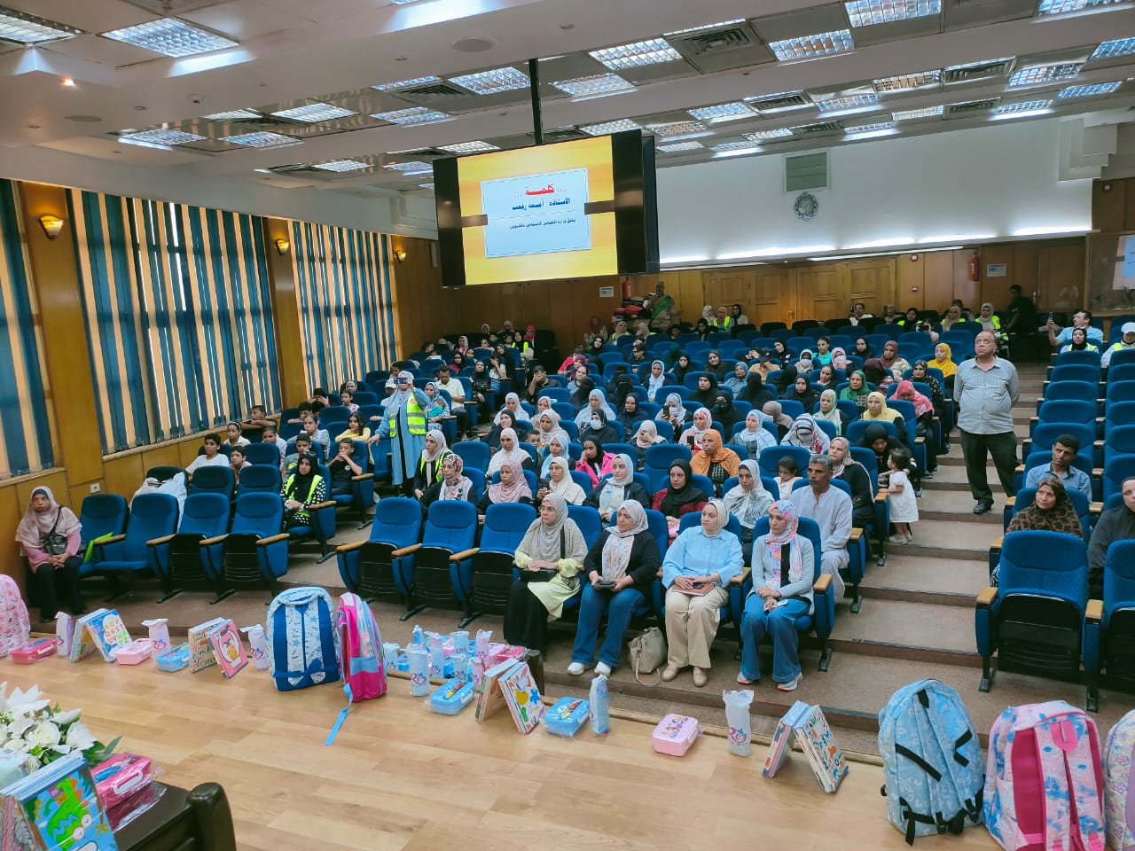 المشاركين في الاحتفالية