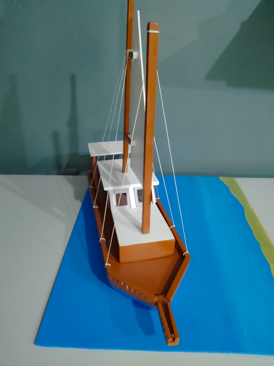 مجسم مصنوع من الخشب