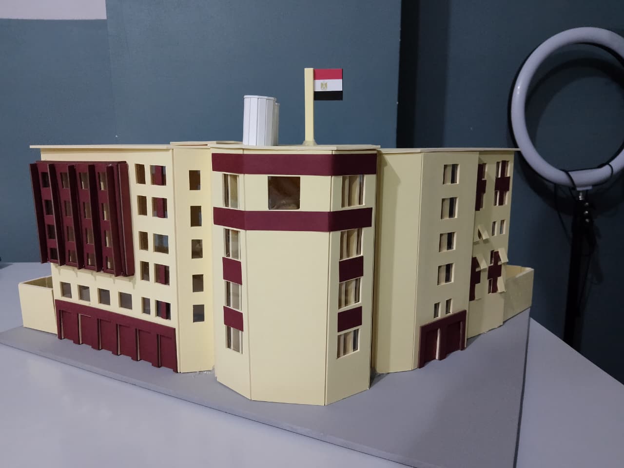 مجسمات يدوية