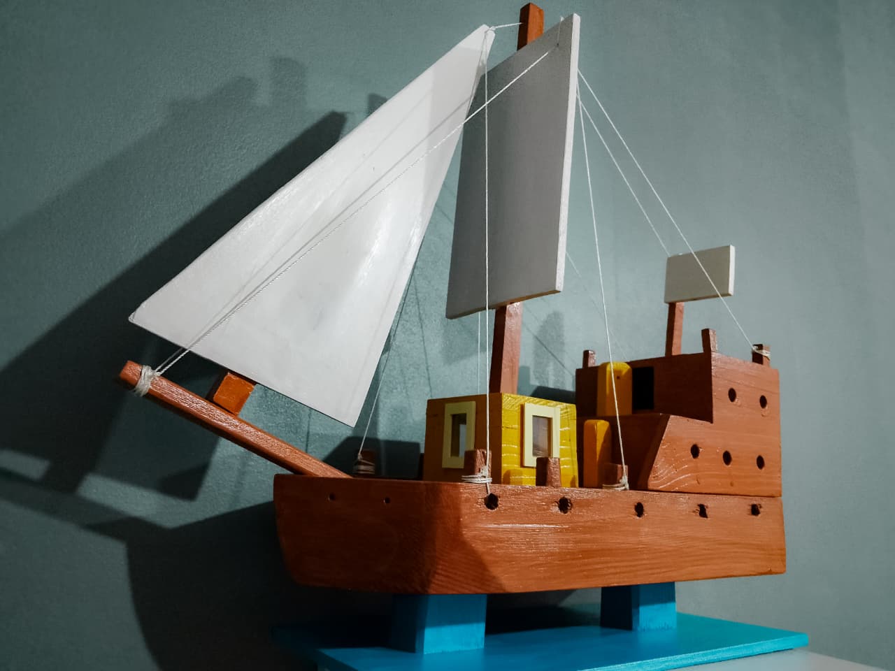 مجسم من الخشب