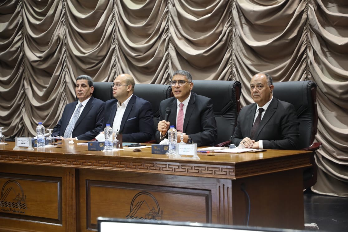 لقاء محافظ الجيزة لقاء محافظ الجيزة