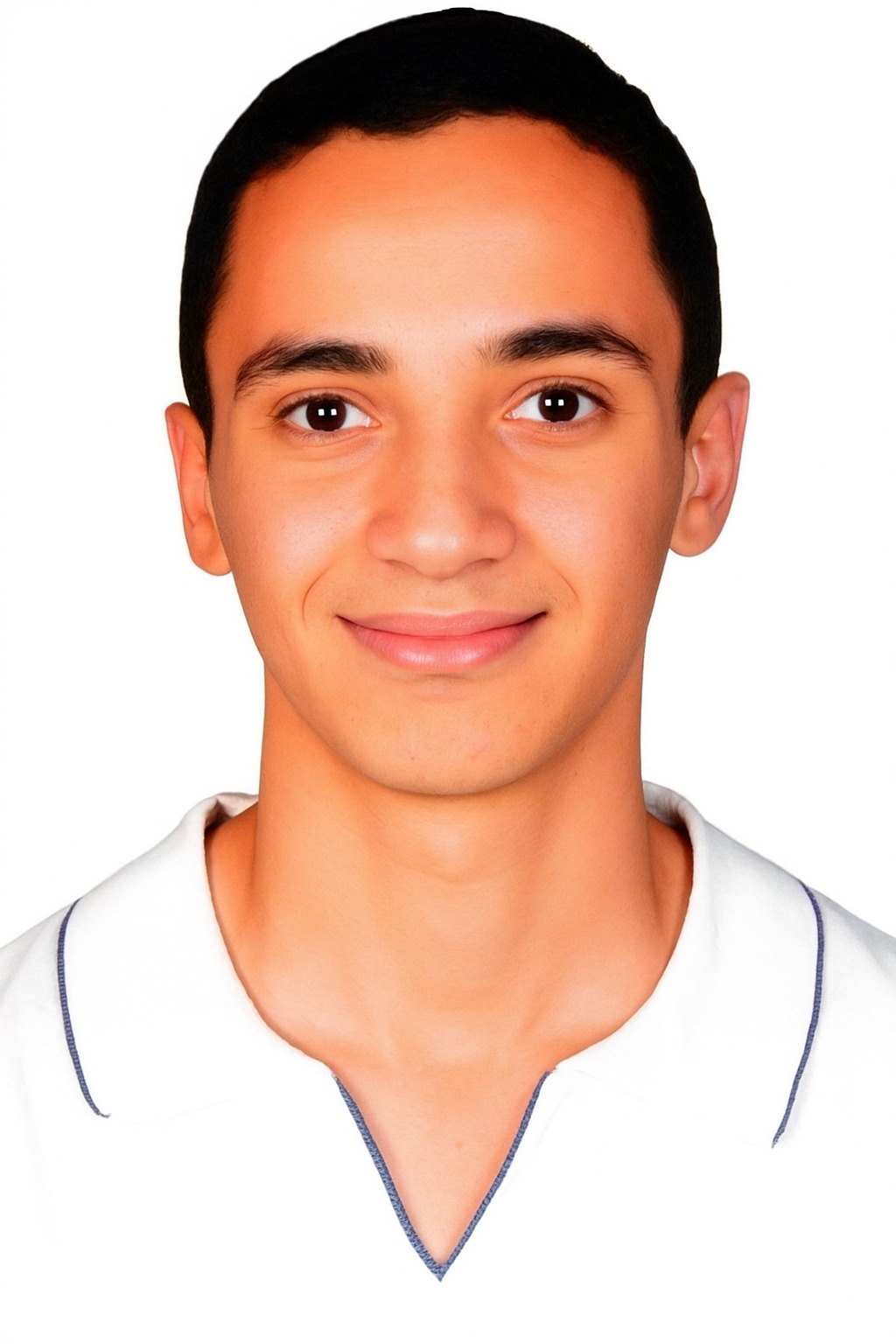 الطالب محمد نجيب بالفرقة الثالثة بكلية العلوم الطالب محمد نجيب بالفرقة الثالثة بكلية العلوم