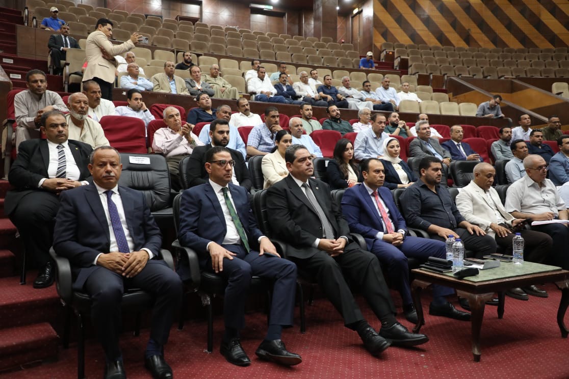 جانب من اللقاء جانب من اللقاء