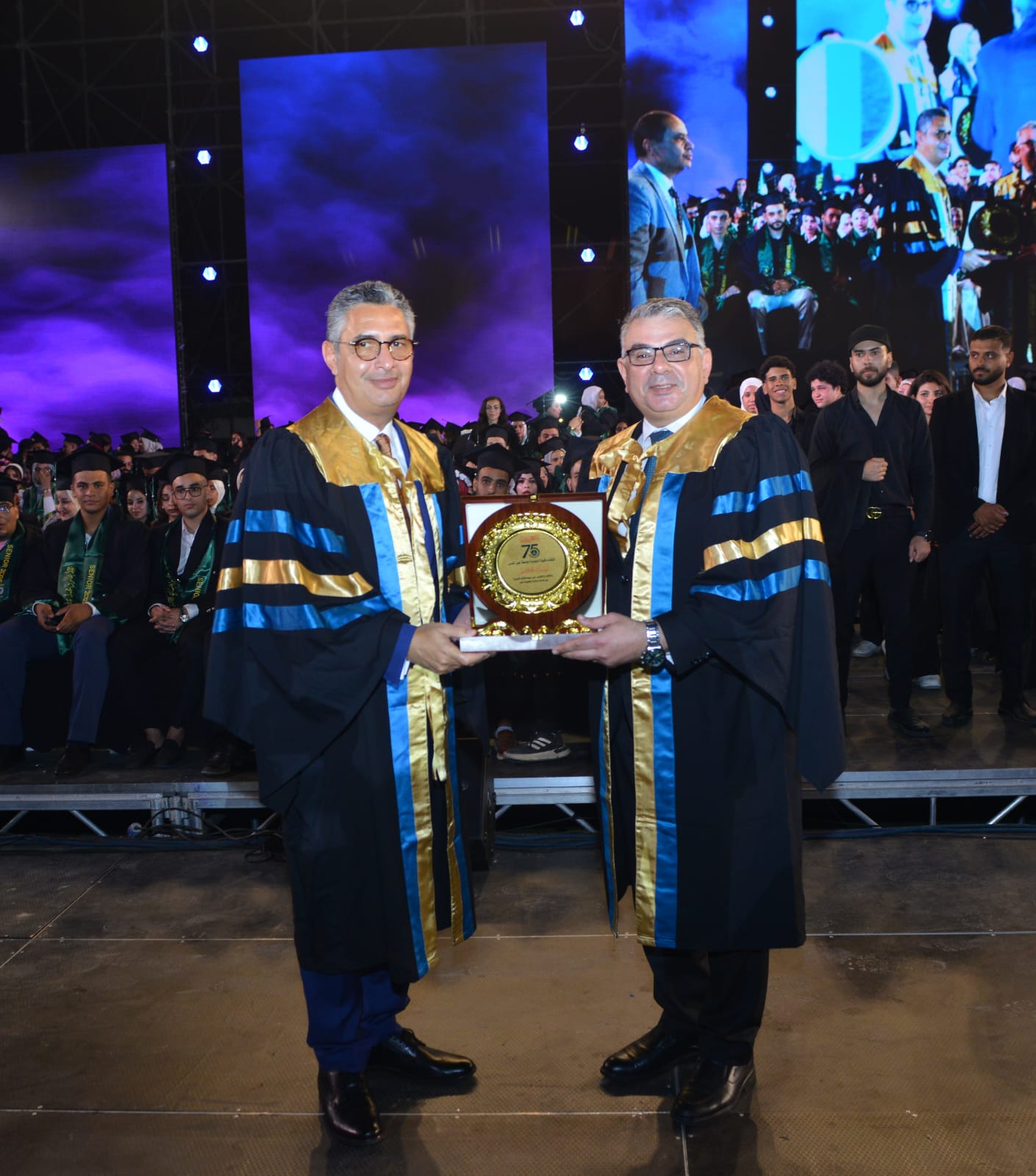 تكريم وزير التموين تكريم وزير التموين