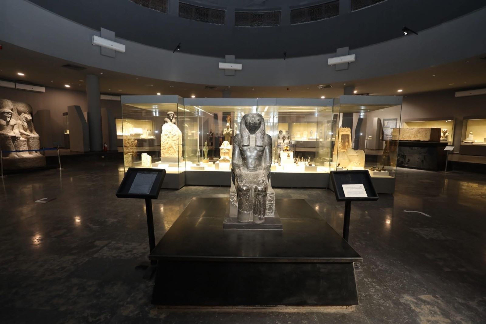 تعدد القطع الاثرية بمتحف كفر الشيخ