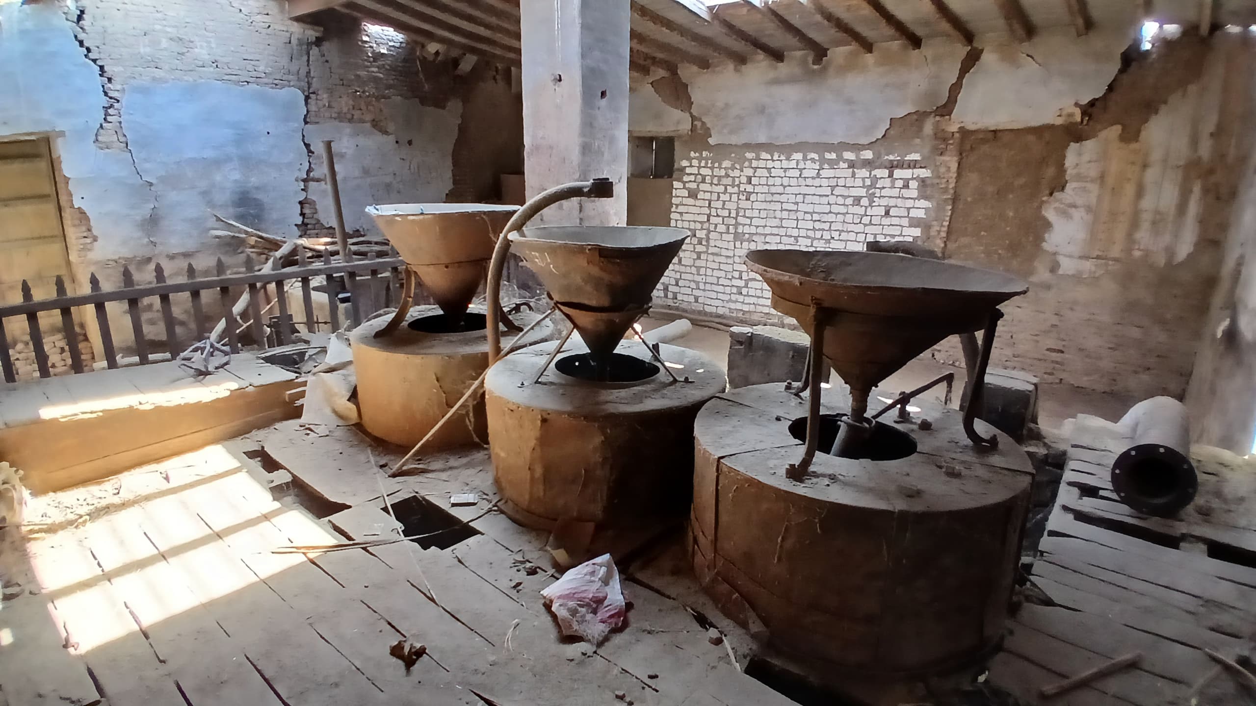 طاحونة غلال قديمة