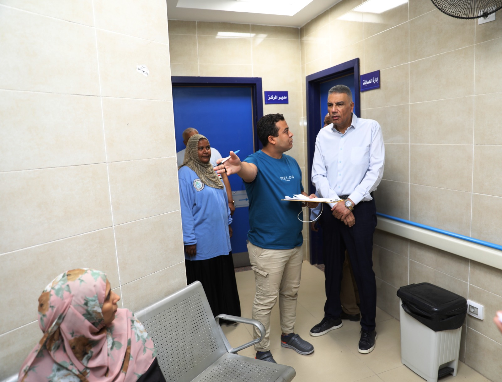 محافظ أسوان يحيل شكاوى المواطنين للتحقيق محافظ أسوان يحيل شكاوى المواطنين للتحقيق