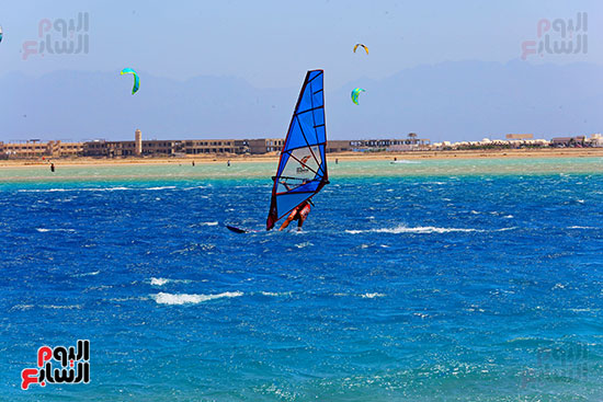 الاستمتاع بالالعاب المائية