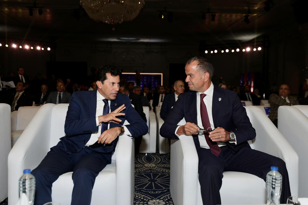 سيف الوزيرى والدكتور أشرف صبحى