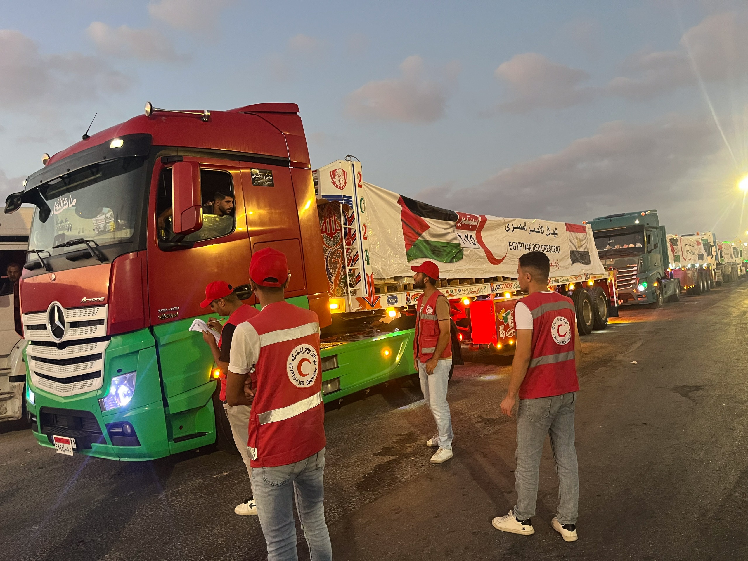 إطلاق قافلة "زاد العزة" الـ40 