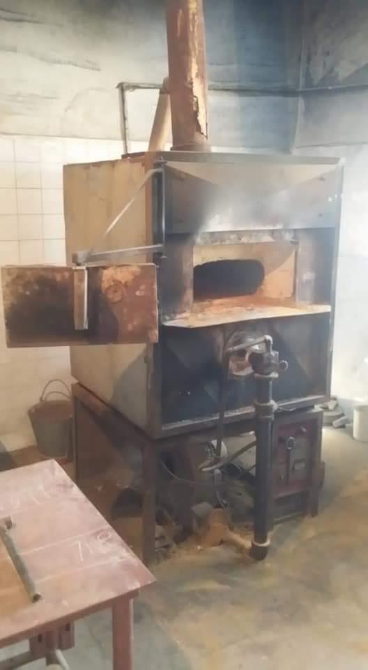 فرن سبك الذهب بعد استخراجه