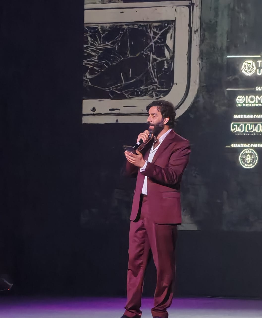 مينا النجار
