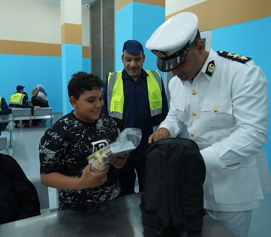 توزيع حقائب