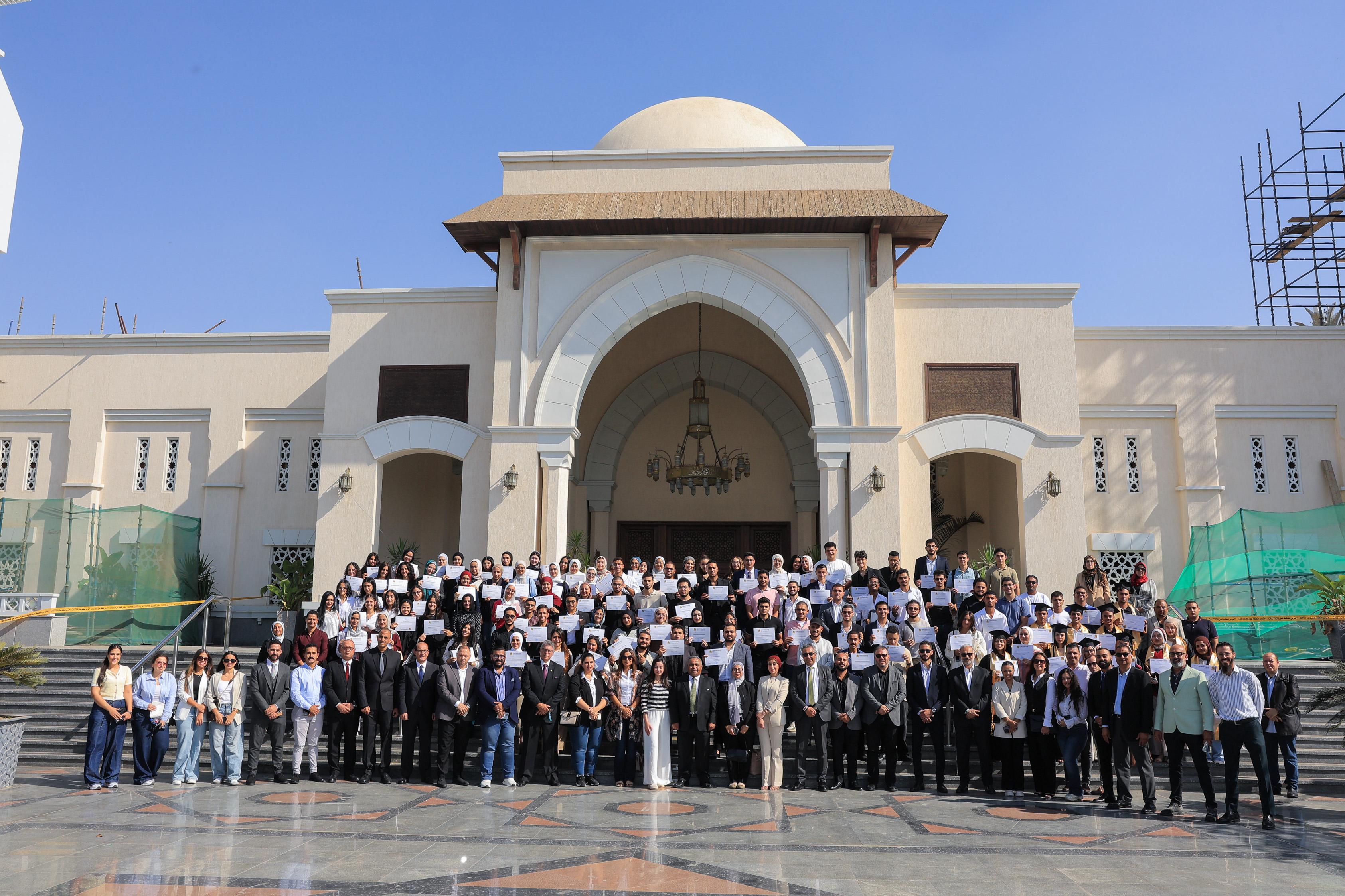 مجموعة طلعت مصطفى تُكرِّم طلاب برنامج التدريب الصيفي السنوي لعام 2025 (6)
