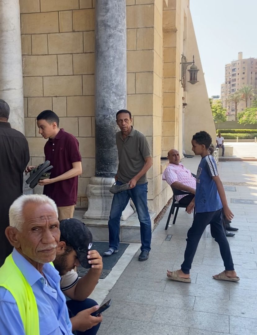 الفنان حسان العربى