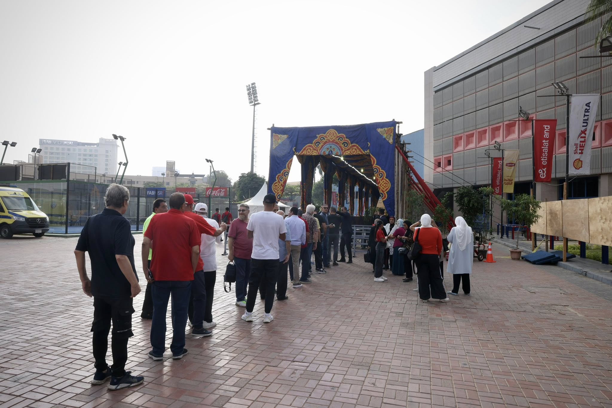 طابور لدخول عمومية الأهلي طابور لدخول عمومية الأهلي