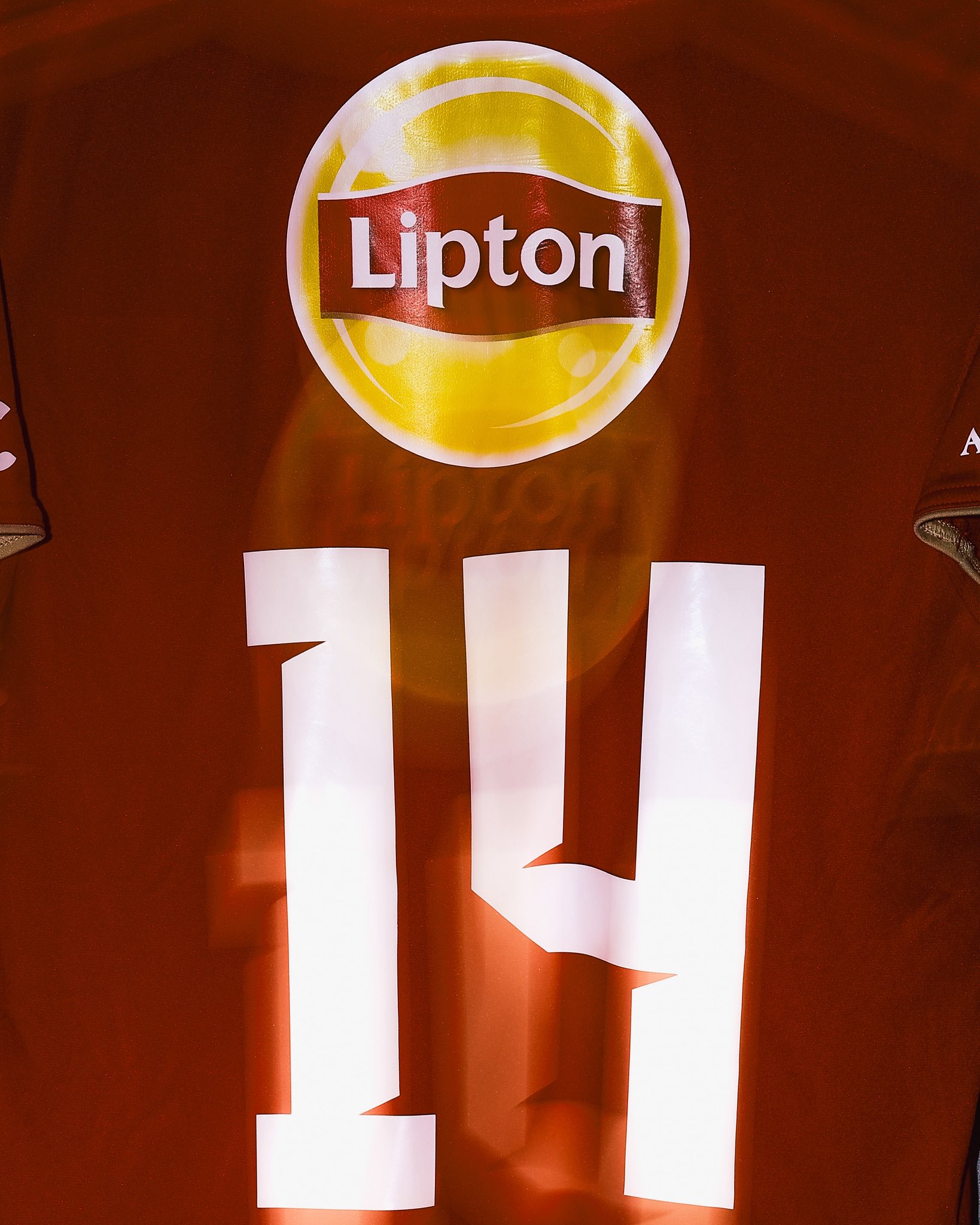 قميص الشحات قميص الشحات