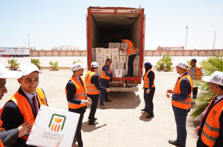 أعلن البنك الأهلي المصري عن مشاركته الفعالة في مبادرة “معاً بالوعي نحميها” (7)