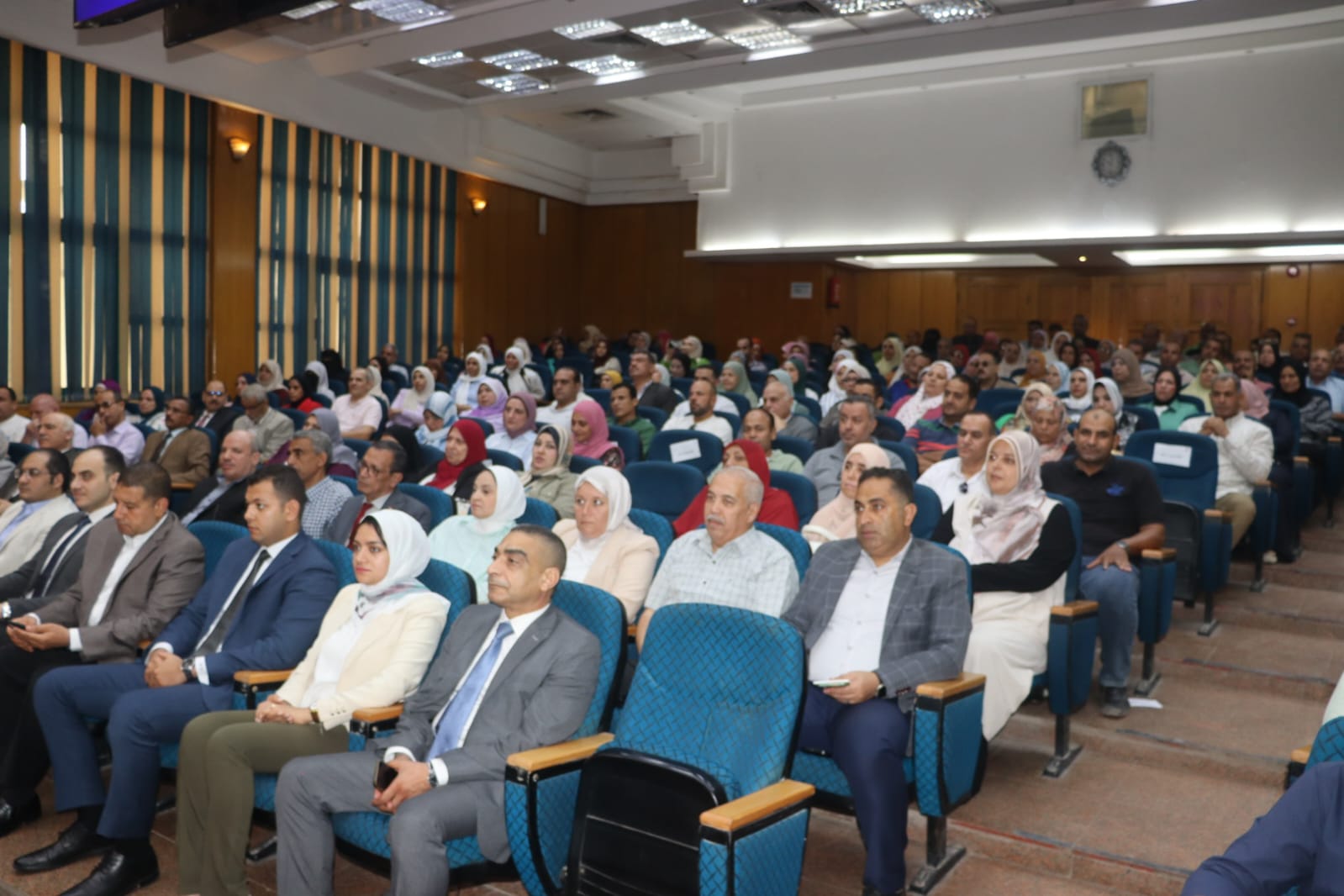 خلال فعاليات الندوة