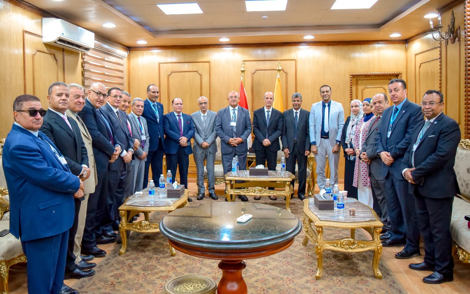 رئيس الجامعة وقيادات جامعة بنى سويف رئيس الجامعة وقيادات جامعة بنى سويف